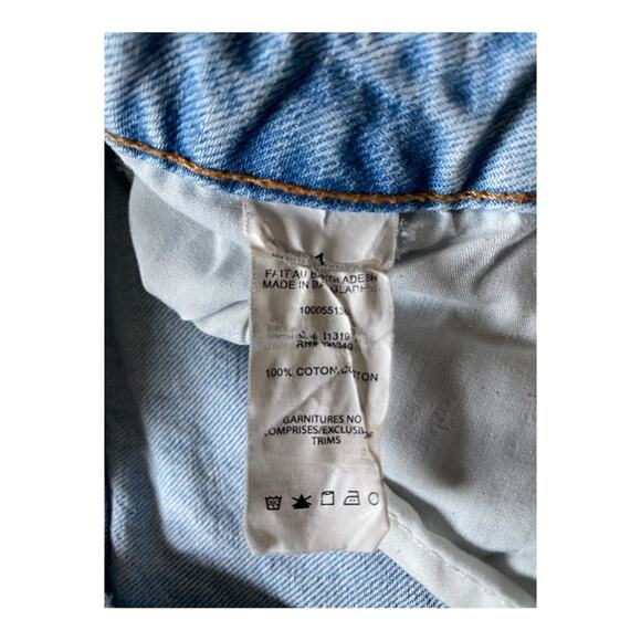 Like New Women’s Garage Denim Jean Shorts Size 1 - Picture 4 of 6